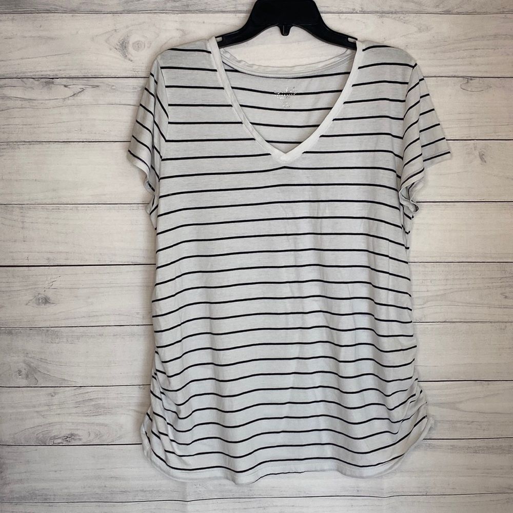 Isabel Maternity v-neck shirt